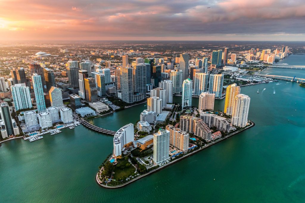 buy home in miami - cenege real estate group