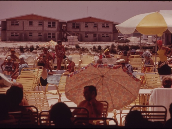 Florida active adult community pool and clubhouse