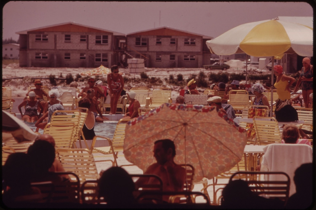 Florida active adult community pool and clubhouse